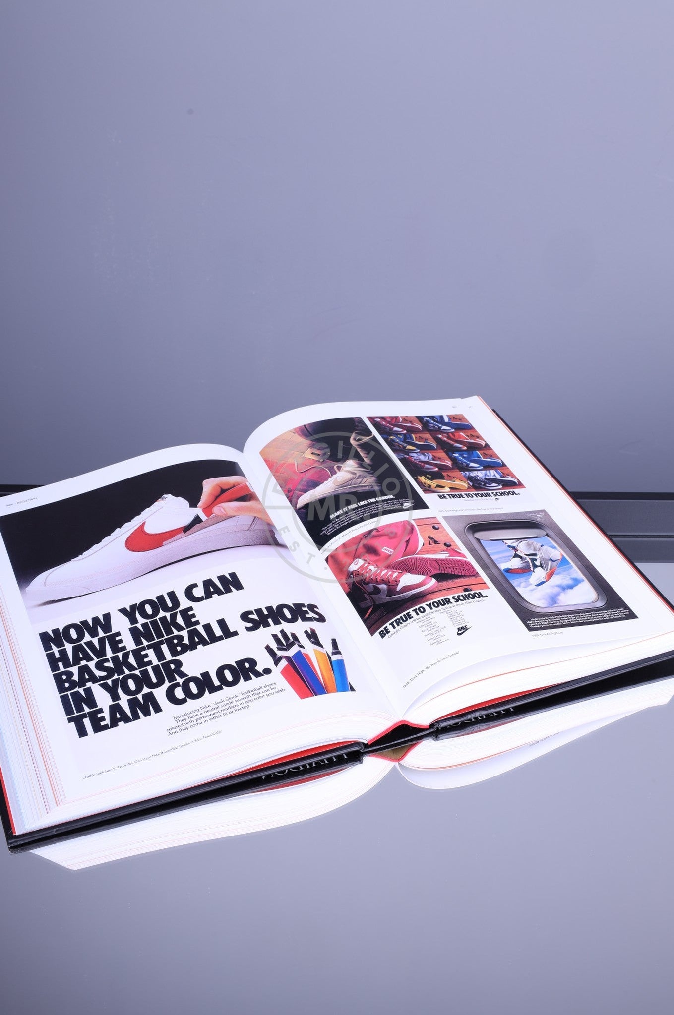 Table Book Sneaker Freaker – SOLED OUT: The Golden Age of Sneaker Advertising at MR. Riegillio