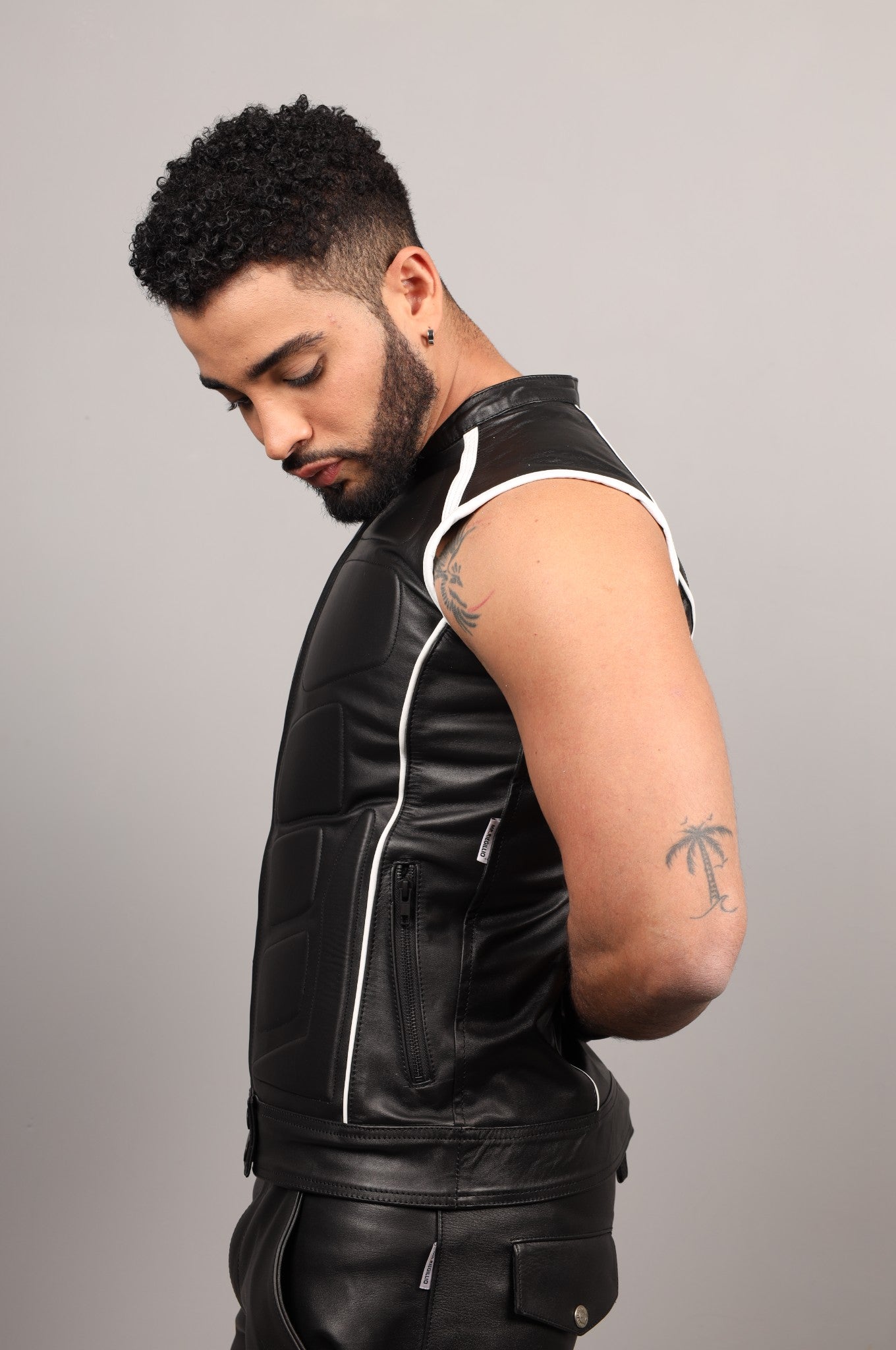Black Leather Bullet Vest - White Piping