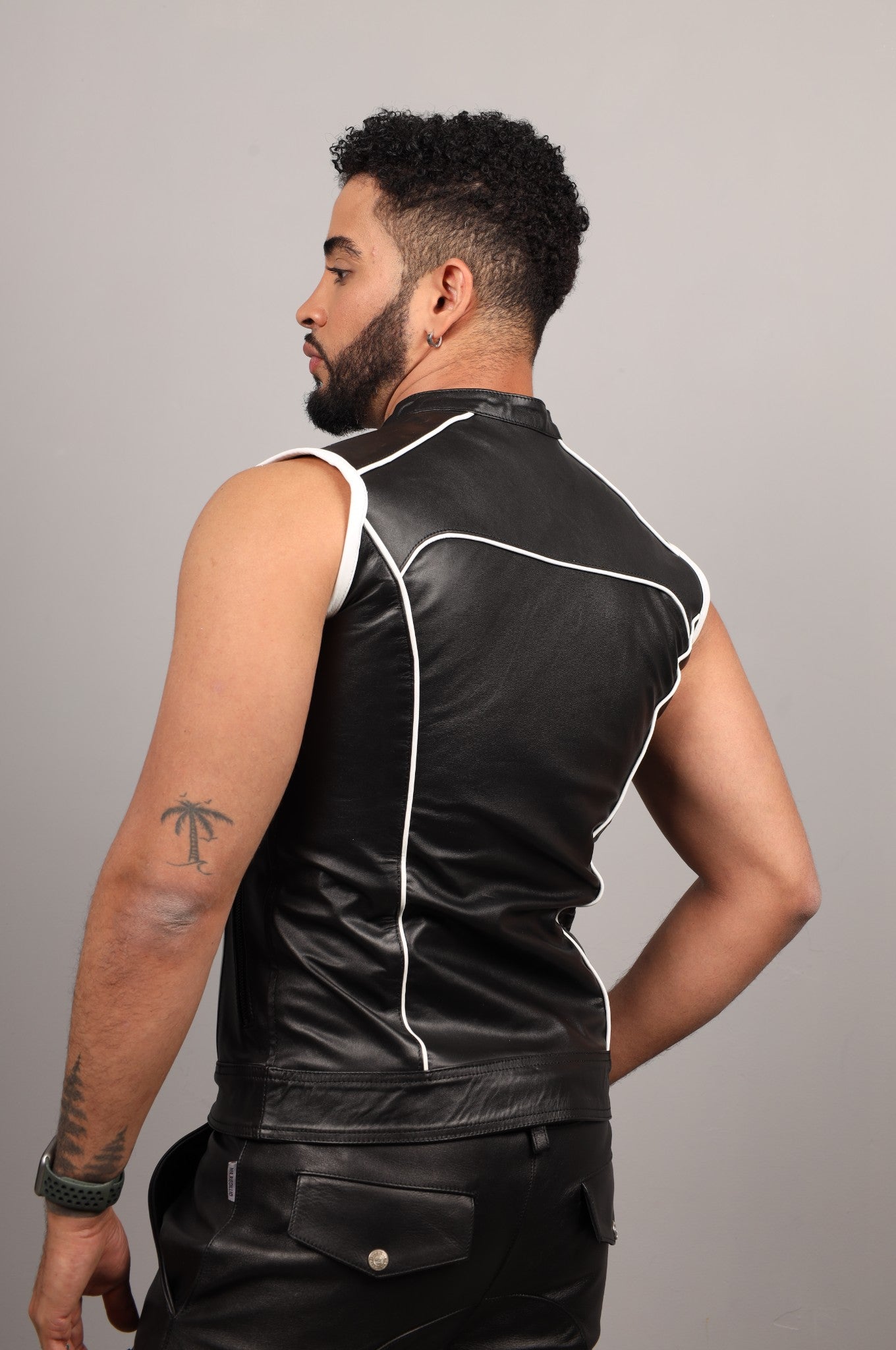 Black Leather Bullet Vest - White Piping