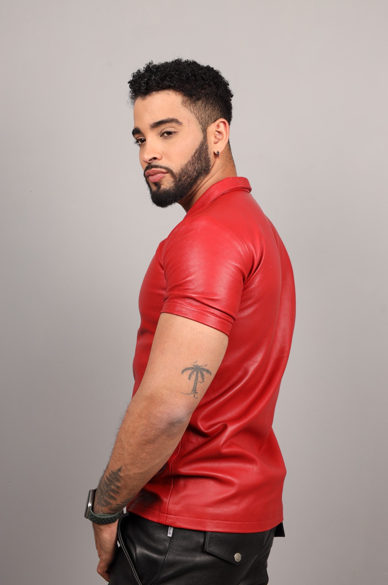 Rotes Lederpoloshirt